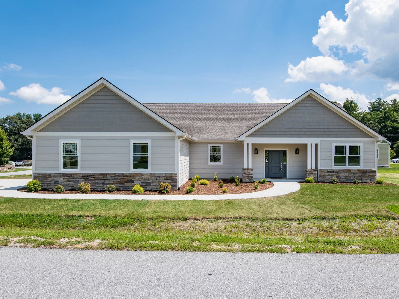 one-story-vs-two-story-homes-which-one-suits-your-family